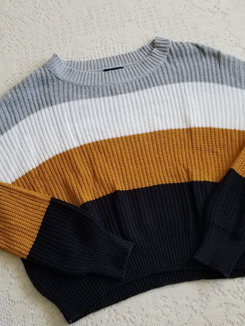 Colorblock Slouch Sweater Large - Picture 3 of 5